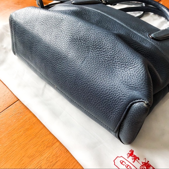 ❌SOLD❌Coach Washed Chambray Mini Pebbled Borough - Picture 2 of 8